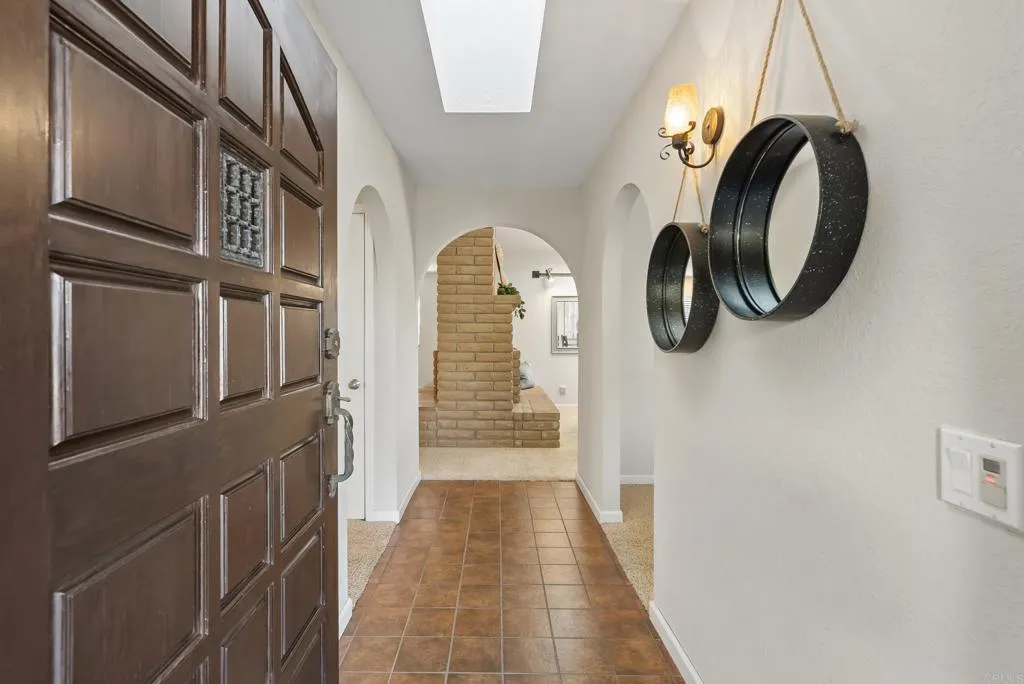 https://cdn.realtyfeed.com/cdn/127/306754075/4af7eb28949a530a4578bea937737b62.webp