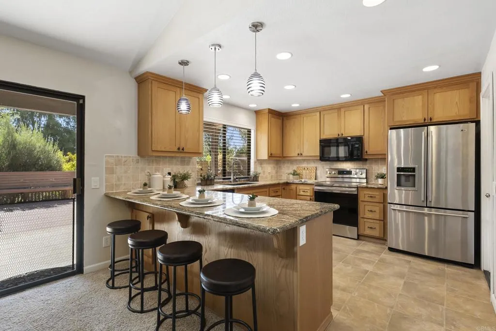 https://cdn.realtyfeed.com/cdn/127/306754075/4d367da1a001bbf2217daf6164c0c5ba.webp