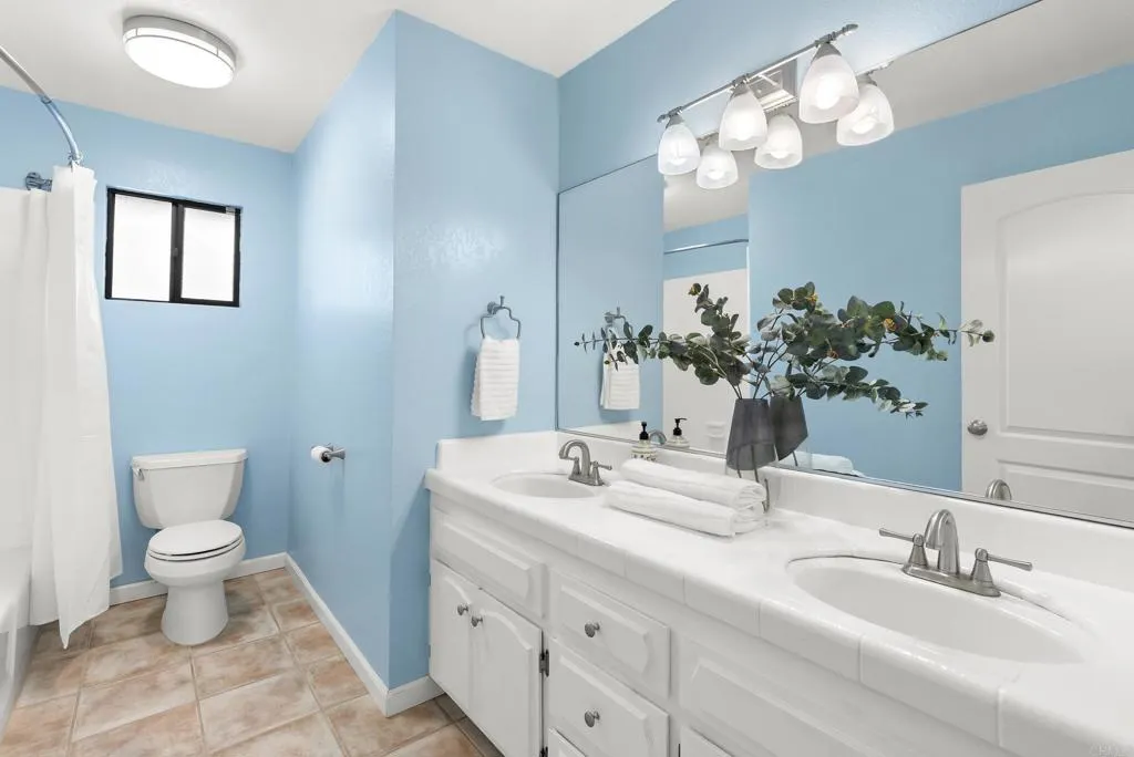 https://cdn.realtyfeed.com/cdn/127/306754075/7ba5bd027658a6da4024e1429c0a4ac6.webp