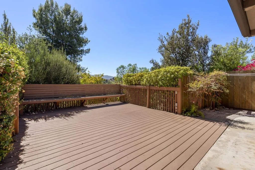 https://cdn.realtyfeed.com/cdn/127/306754075/b97089ace2b48a8170e9f51094ce5440.webp