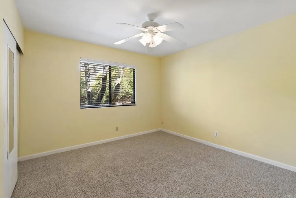 https://cdn.realtyfeed.com/cdn/127/306754075/d4f75d9aad802ebe14fdaf552cdb298d.webp