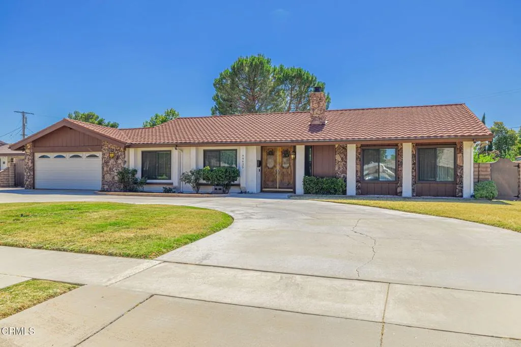 44625 Loneoak Avenue, Lancaster, CA 93534 - Photo 4 of 48, Lancaster, CA