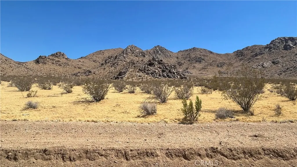 30455 Holmes Rd, Lucerne Valley, CA 92356 - Photo 4 of 5, Lucerne Valley, CA