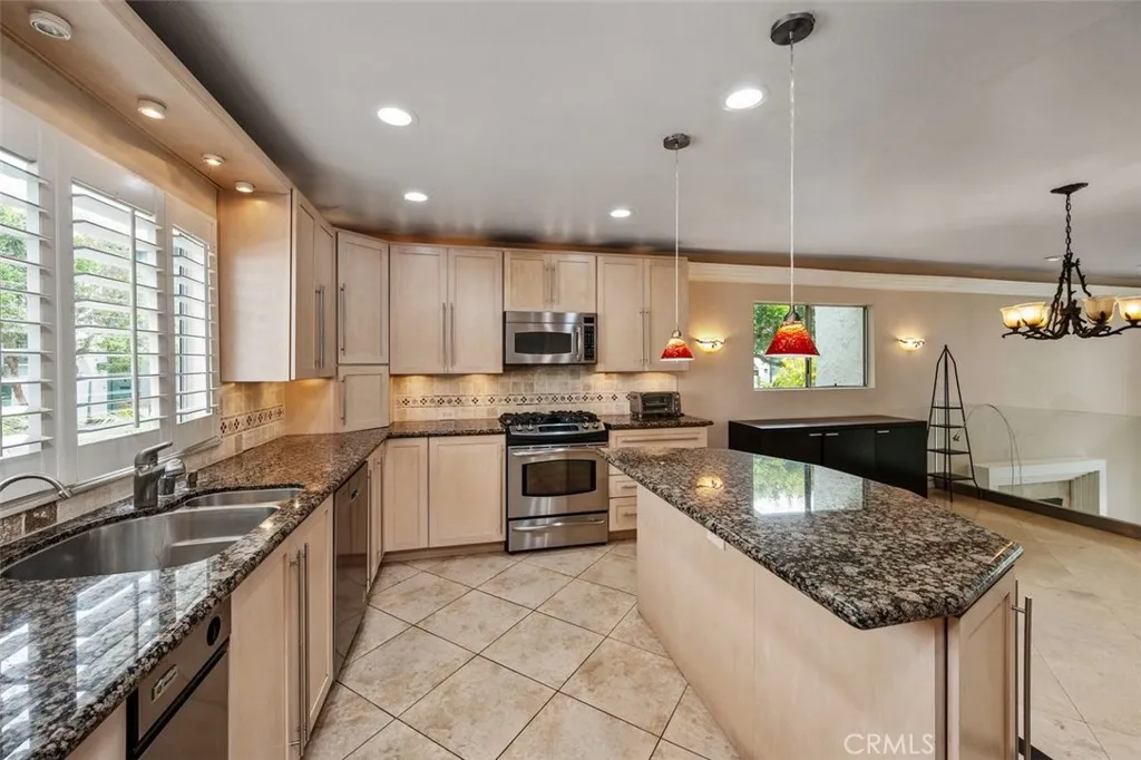 4930 Mcconnell, Los Angeles, CA 90066 - Photo 2 of 27, Los Angeles, CA