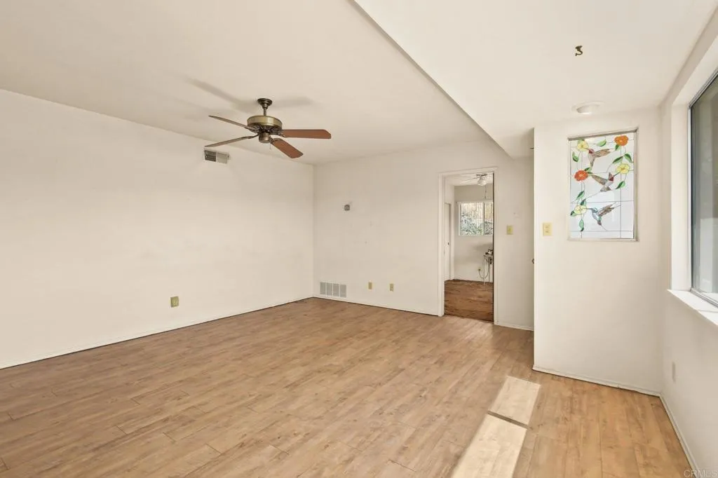 https://cdn.realtyfeed.com/cdn/127/306754155/4dfbdab23a3c9dce8186d05ba8522b46.webp