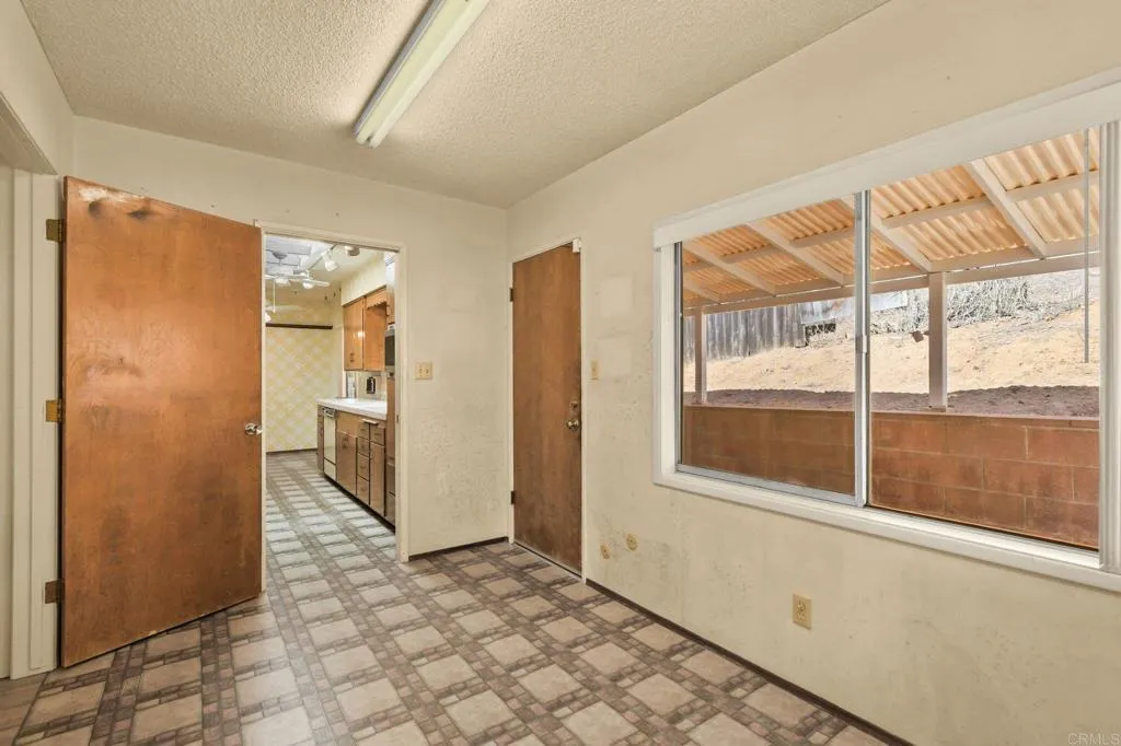 https://cdn.realtyfeed.com/cdn/127/306754155/74fa82b35a9aebd8ea79f79256223ac2.webp