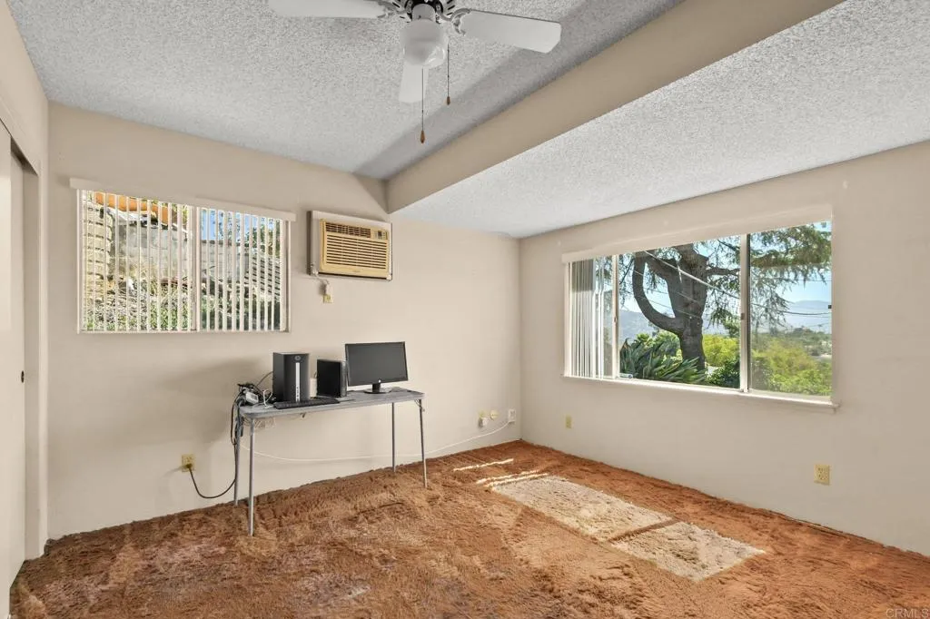 https://cdn.realtyfeed.com/cdn/127/306754155/da4c74e22f2fcbc20fc41bf53bbdb734.webp