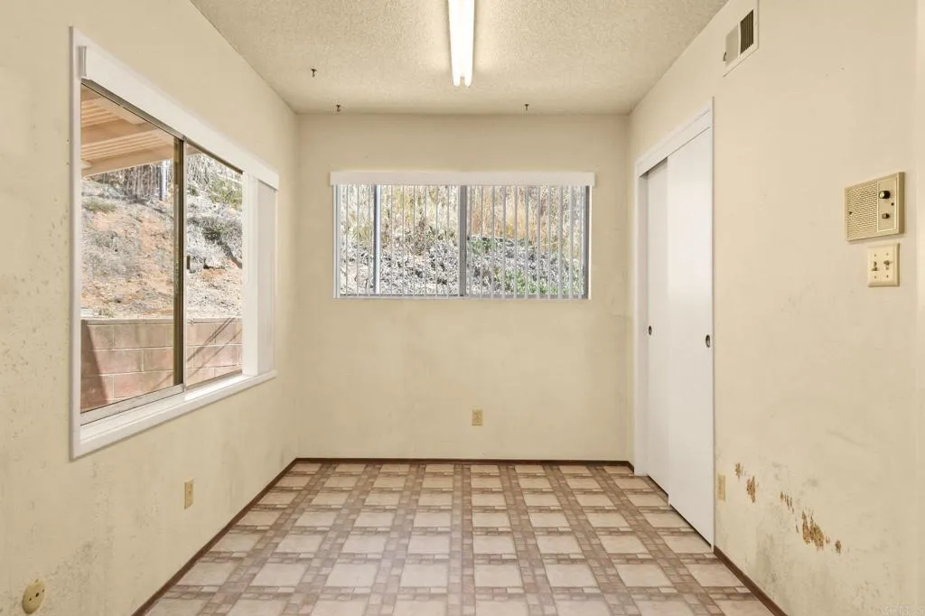 https://cdn.realtyfeed.com/cdn/127/306754155/ed12023906faa85702973a2ca38bc2bf.webp