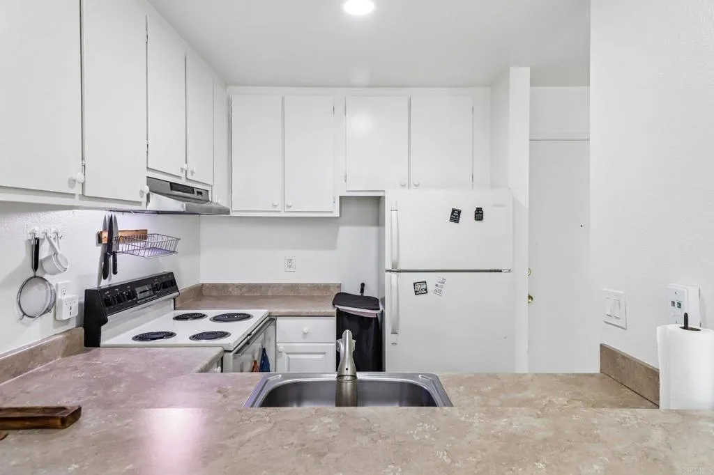 4060 Huerfano Avenue Unit 106, San Diego, CA 92117 - Photo 5 of 17, San Diego, CA