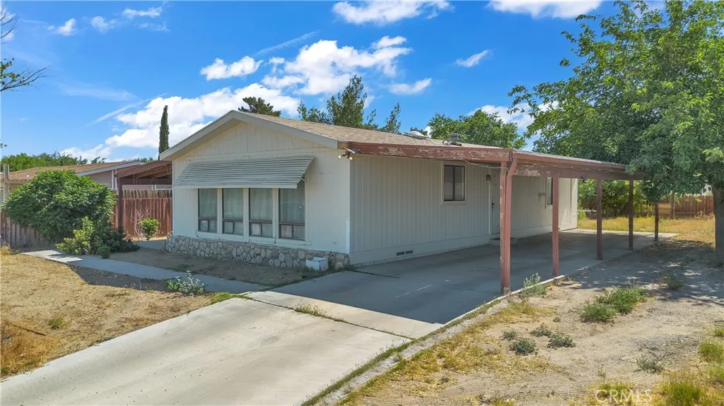 19013 Muskrat, Adelanto, CA 92301 - Main photo, Adelanto, CA