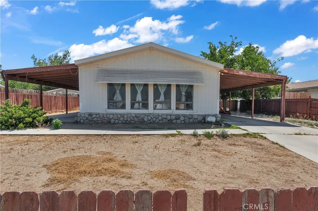 19013 Muskrat, Adelanto, CA 92301 - Photo 5 of 29, Adelanto, CA
