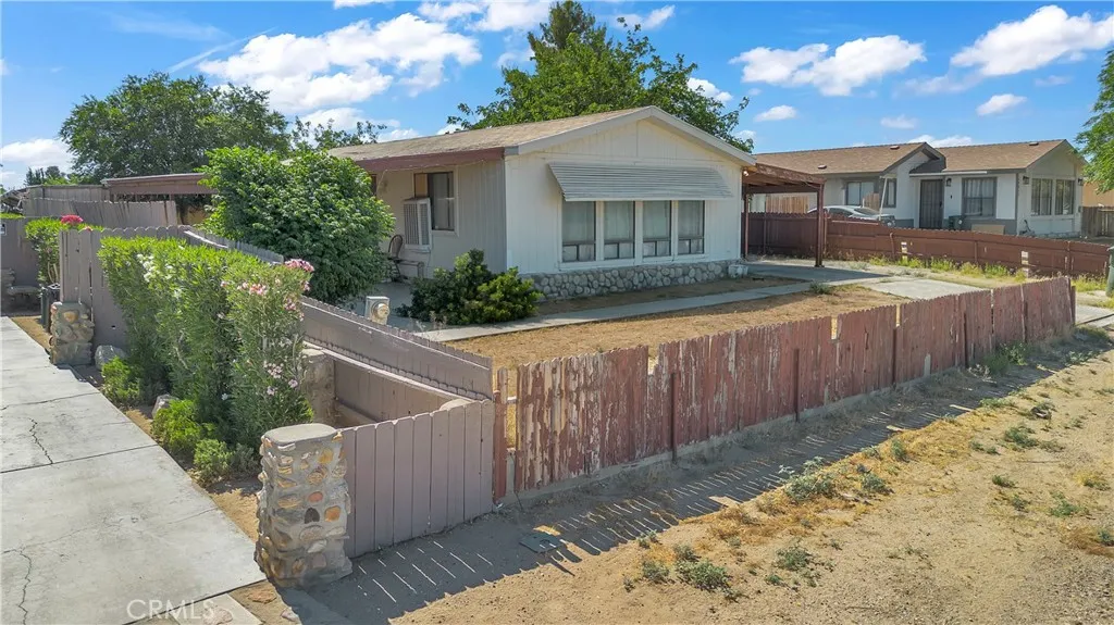 19013 Muskrat, Adelanto, CA 92301 - Photo 2 of 29, Adelanto, CA