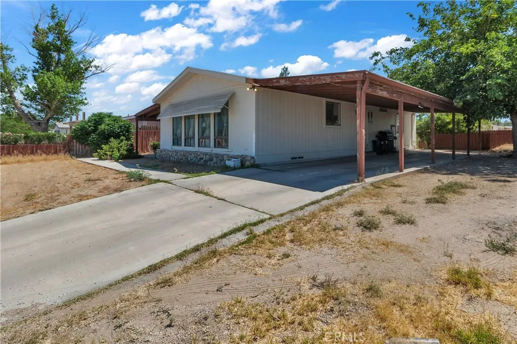 19013 Muskrat, Adelanto, CA 92301 - Photo 4 of 29, Adelanto, CA