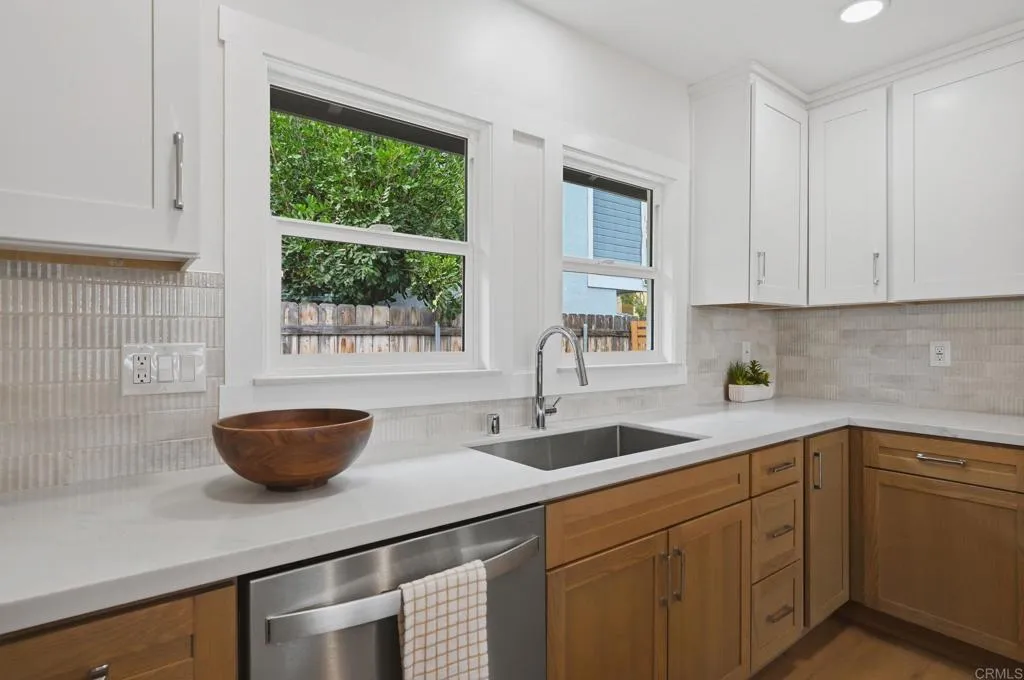 https://cdn.realtyfeed.com/cdn/127/306754176/0bdfa0653a62b81dbcab746bbdc050ff.webp