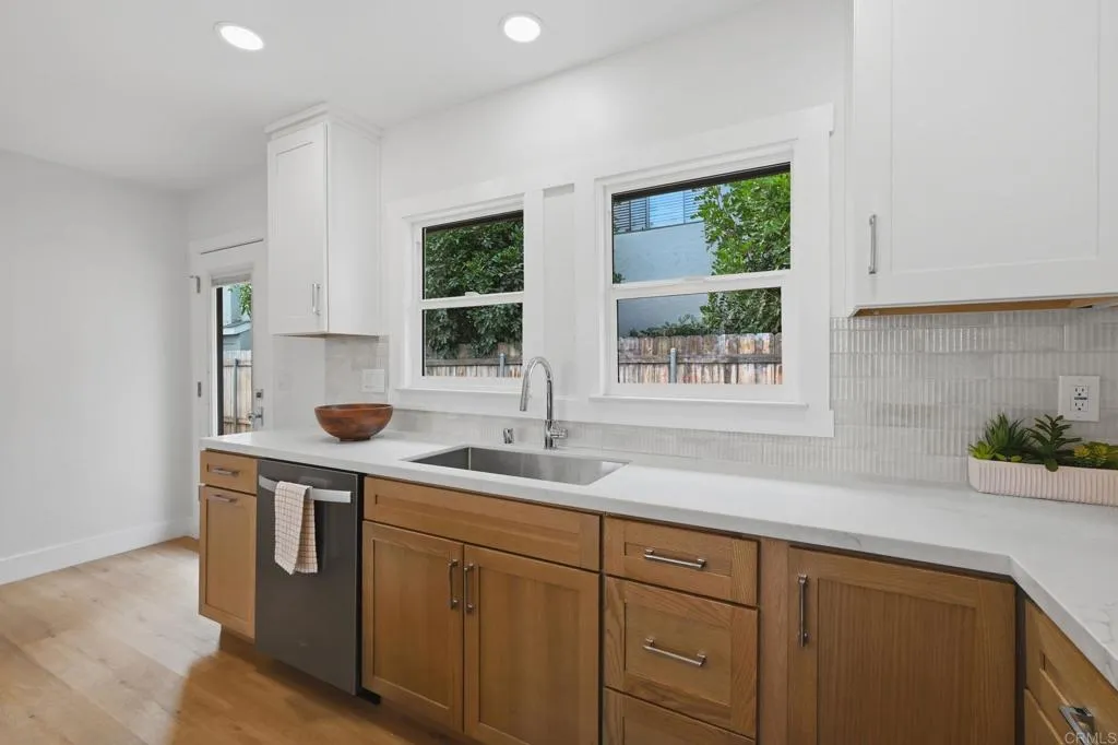 https://cdn.realtyfeed.com/cdn/127/306754176/e91a9d09fc002e60dd31b31c39ba4799.webp