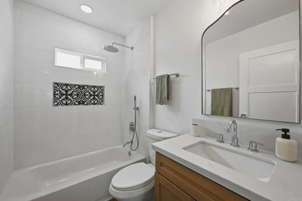 https://cdn.realtyfeed.com/cdn/127/306754176/fcb0f19bda99a63058156e928a438431.webp