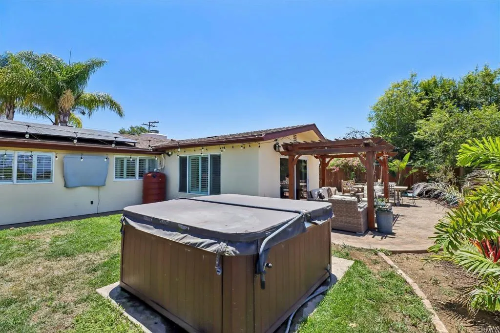 https://cdn.realtyfeed.com/cdn/127/306754177/1a4045eba803b344ba93dfa771b76c70.webp