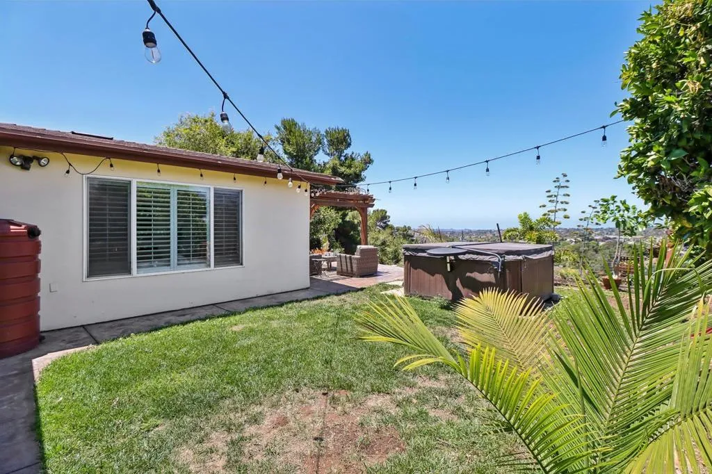 https://cdn.realtyfeed.com/cdn/127/306754177/53f8f4b06c7fc88afd577628bb52cff8.webp