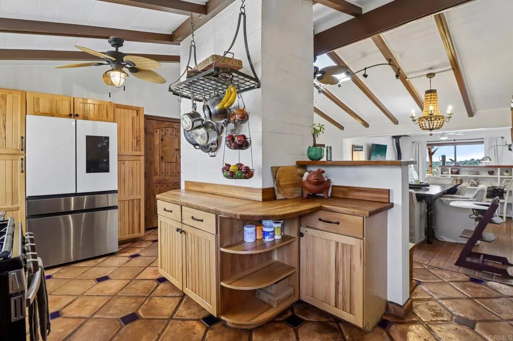 https://cdn.realtyfeed.com/cdn/127/306754177/bf26b66072ff2007ff792a5430b44970.webp