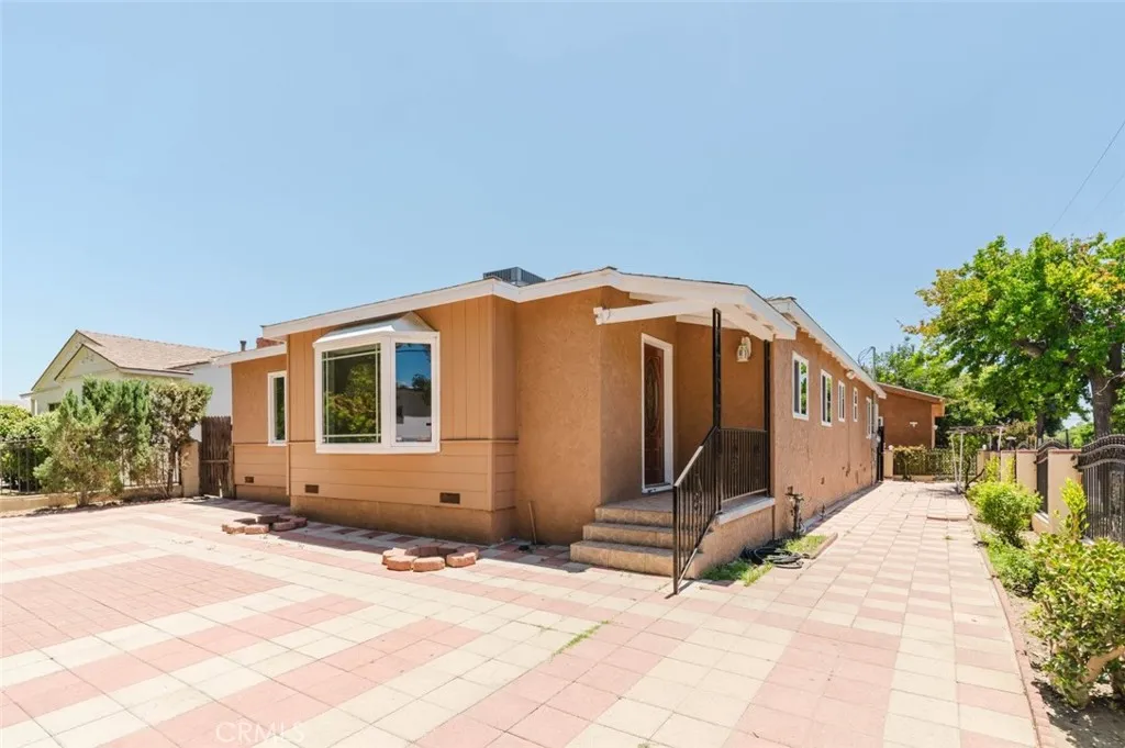 13856 Runnymede Street, Van Nuys, CA 91405 - Photo 2 of 37, Van Nuys, CA