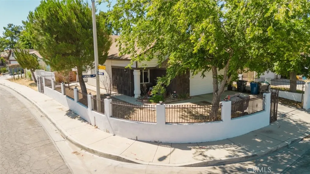 37672 Lasker Avenue, Palmdale, CA 93550 - Photo 3 of 17, Palmdale, CA
