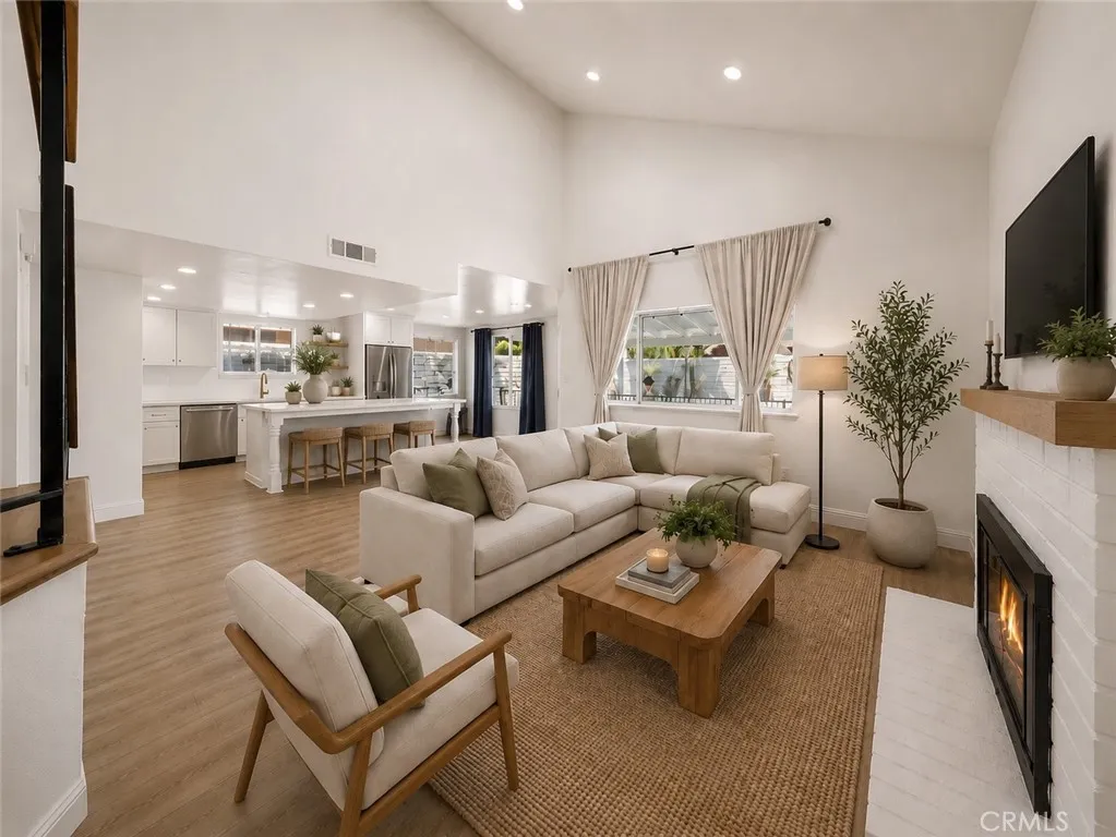 1500 S Brandy Court, Bakersfield, CA 93307 - Photo 5 of 38, Bakersfield, CA