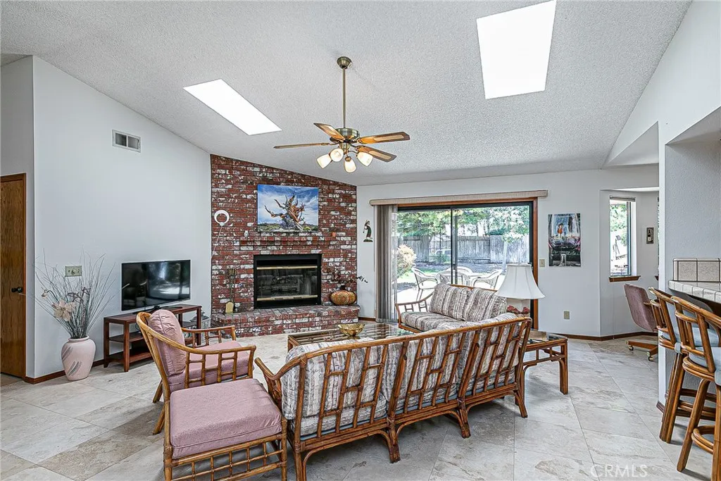 855 Sunshine Court, Santa Maria, CA 93455 - Photo 4 of 28, Santa Maria, CA