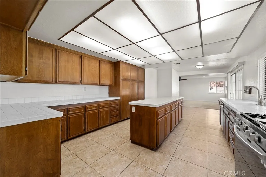 388 Revere, Upland, CA 91784 - Photo 3 of 24, Upland, CA