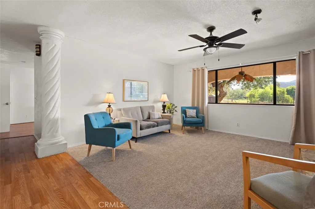 https://cdn.realtyfeed.com/cdn/127/306754250/012cf71f68a2d297da8206f8a5db8a87.webp