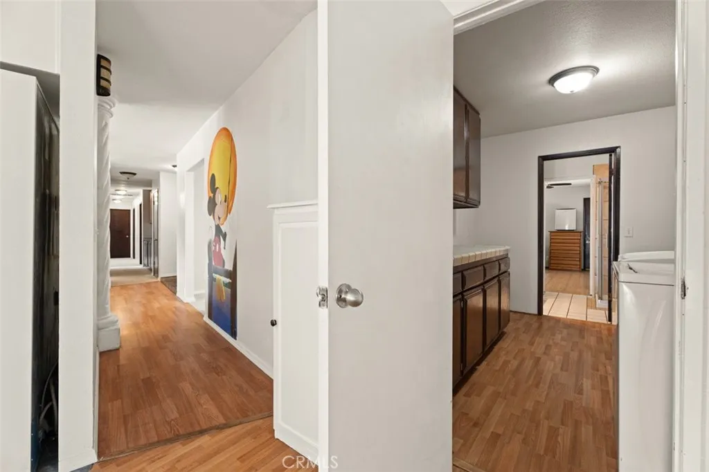 https://cdn.realtyfeed.com/cdn/127/306754250/0e72e43b11adaca66860596fcaf27437.webp