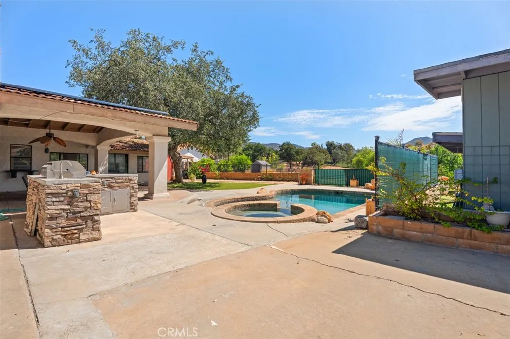 https://cdn.realtyfeed.com/cdn/127/306754250/5c36b684e4cca43f4d401758b9600f4d.webp