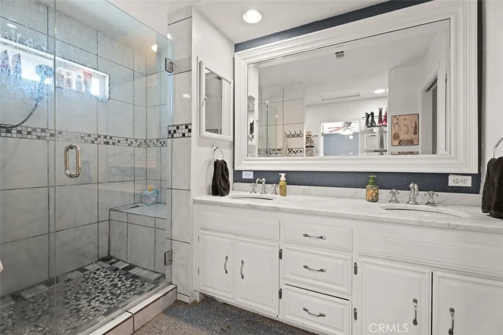 https://cdn.realtyfeed.com/cdn/127/306754250/73c95b91eca31a4cd036fab04f2a38f1.webp