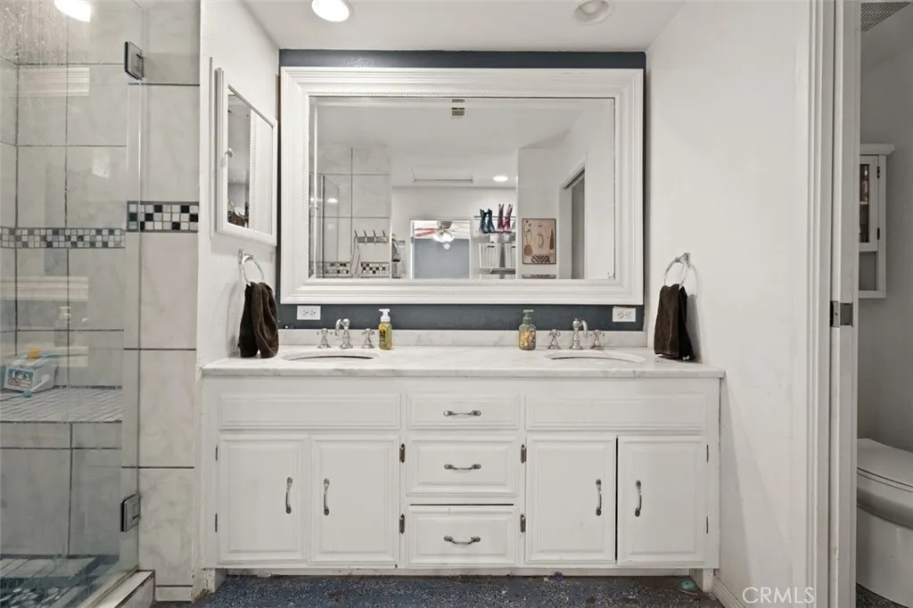 https://cdn.realtyfeed.com/cdn/127/306754250/8657d8295f00c15d7f074012ff3ef30e.webp