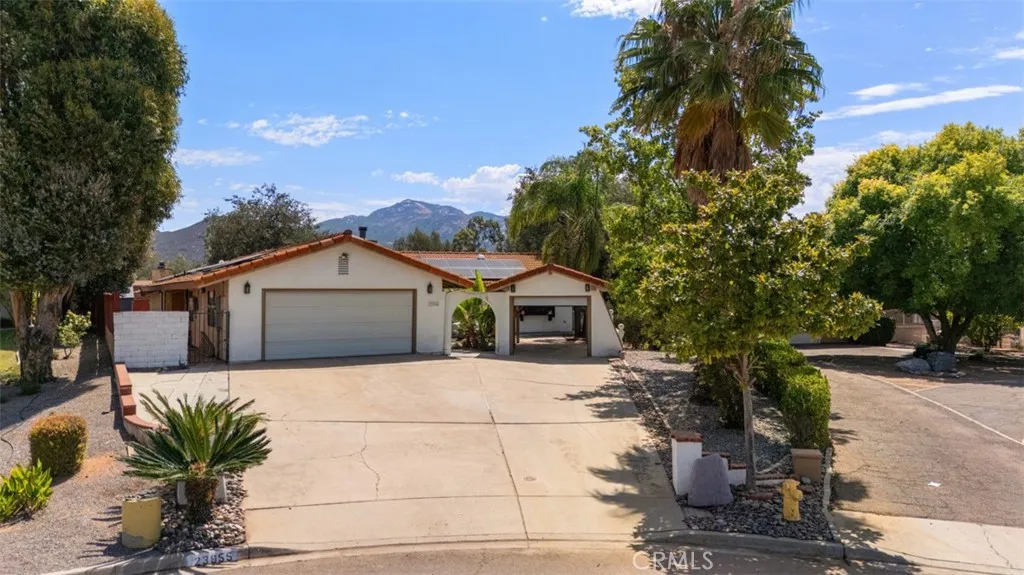 https://cdn.realtyfeed.com/cdn/127/306754250/afeaf2ef869e531fe4142e490af5e81a.webp