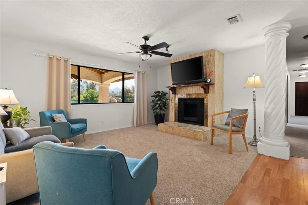 https://cdn.realtyfeed.com/cdn/127/306754250/f6ac84f223c0b8a2305aa79566a9b9fe.webp