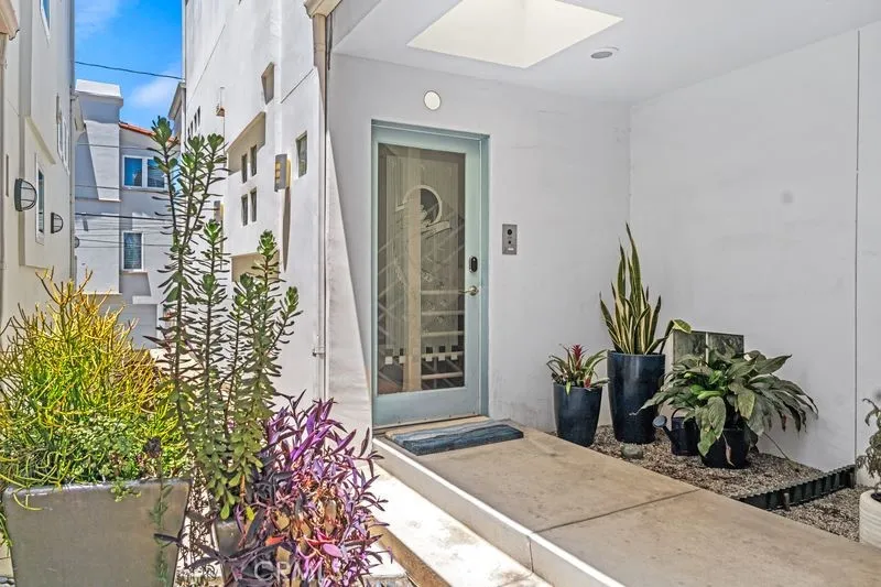 440 Marine Place, Manhattan Beach, CA 90266 - Photo 3 of 30, Manhattan Beach, CA