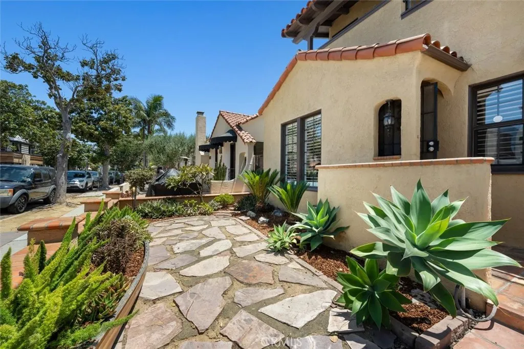 118 Glendora Avenue, Long Beach, CA 90803 - Photo 3 of 47, Long Beach, CA