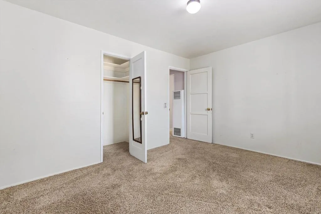https://cdn.realtyfeed.com/cdn/127/306754322/76b2554ee53ca35a3d3a365bb2a8b301.webp
