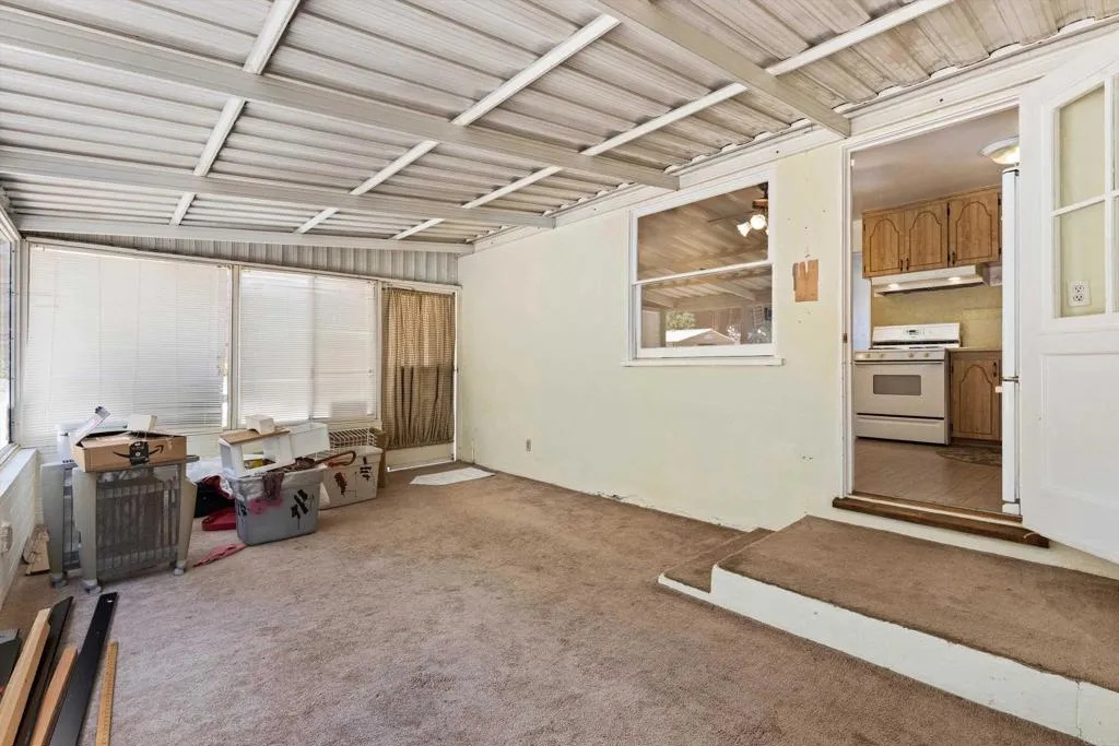 https://cdn.realtyfeed.com/cdn/127/306754322/e2ab866f7b208731f2be9bb287c42af2.webp