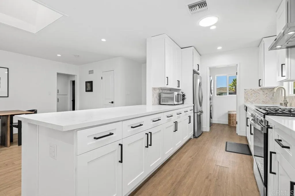 4975 Greenbrier Avenue, San Diego, CA 92120 - Photo 5 of 30, San Diego, CA