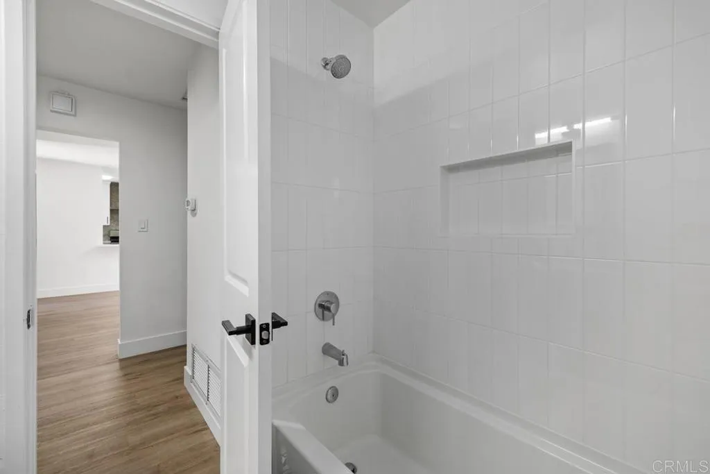 https://cdn.realtyfeed.com/cdn/127/306754362/19ba7197a03cb2b82a9b2cc3add11f41.webp