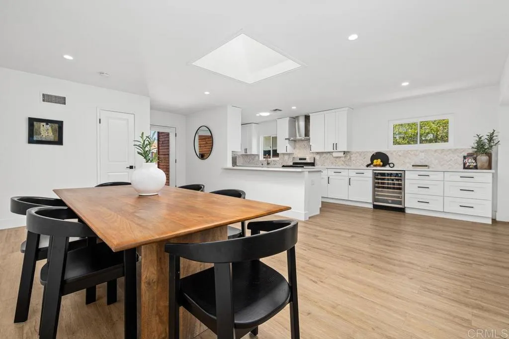 https://cdn.realtyfeed.com/cdn/127/306754362/ade729e1bcaf27535d122d635aa77413.webp