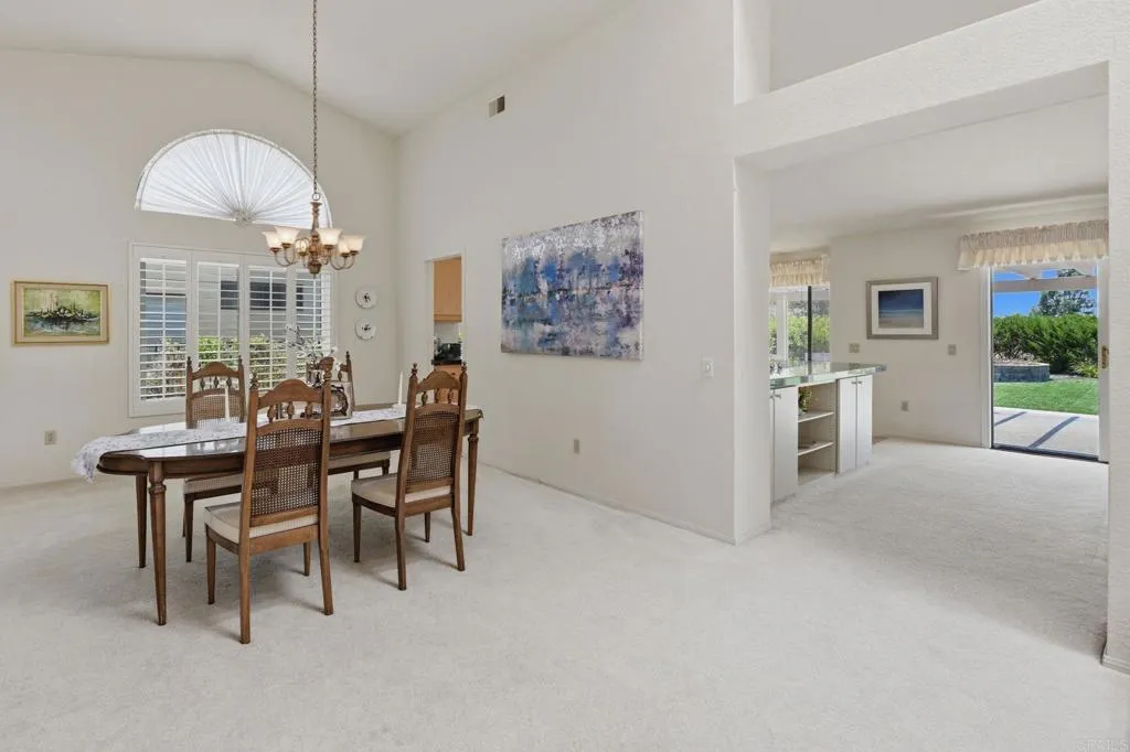 https://cdn.realtyfeed.com/cdn/127/306754371/6adcc2eae8d37aa8e9d5481cb58b1282.webp