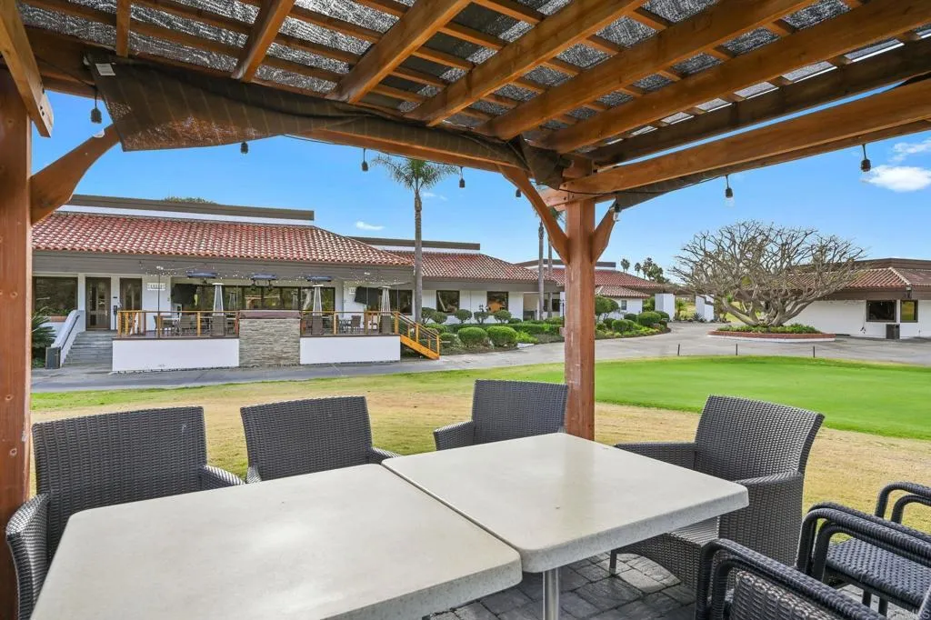 https://cdn.realtyfeed.com/cdn/127/306754371/a1c1666dfaf2a31fd039fc7858a897d0.webp