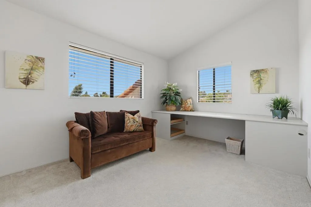 https://cdn.realtyfeed.com/cdn/127/306754371/d91c7be49f46987669bb556c8f7f7206.webp