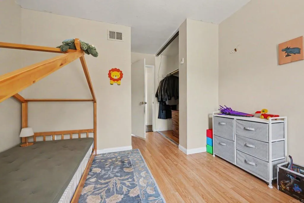 https://cdn.realtyfeed.com/cdn/127/306754413/06f3571240b5d7137ea917ce15a4b536.webp