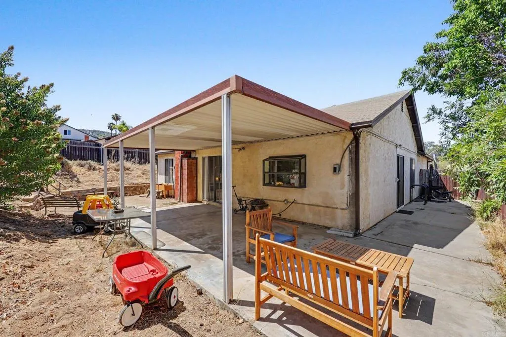 https://cdn.realtyfeed.com/cdn/127/306754413/1e0413771970058dd39f0ffe12b5d176.webp