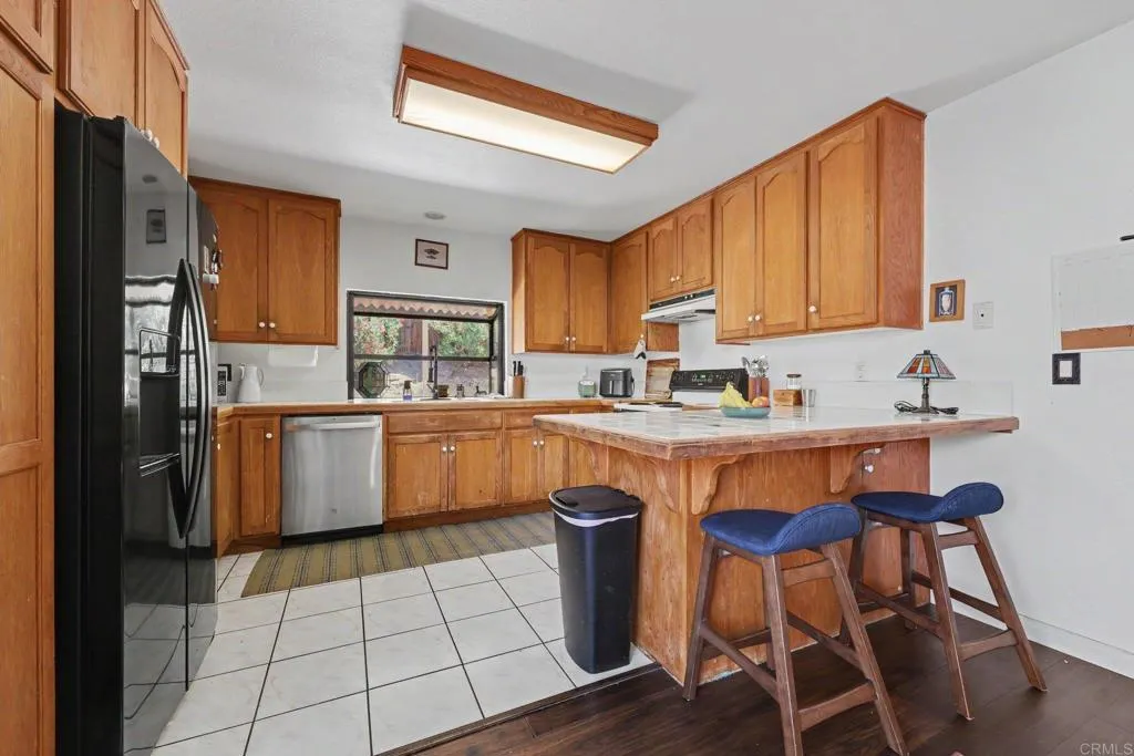 https://cdn.realtyfeed.com/cdn/127/306754413/5d5a7a7830c2e2d469639b57e612f645.webp