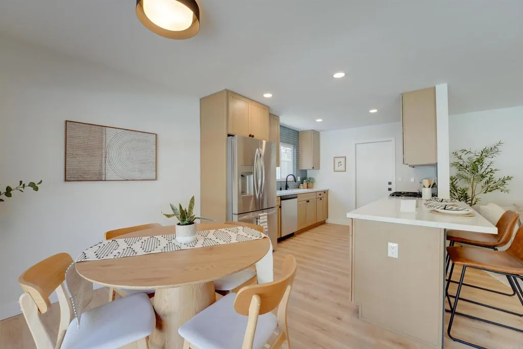 https://cdn.realtyfeed.com/cdn/127/306754414/95a300451420ef2ad252712fb16a7042.webp