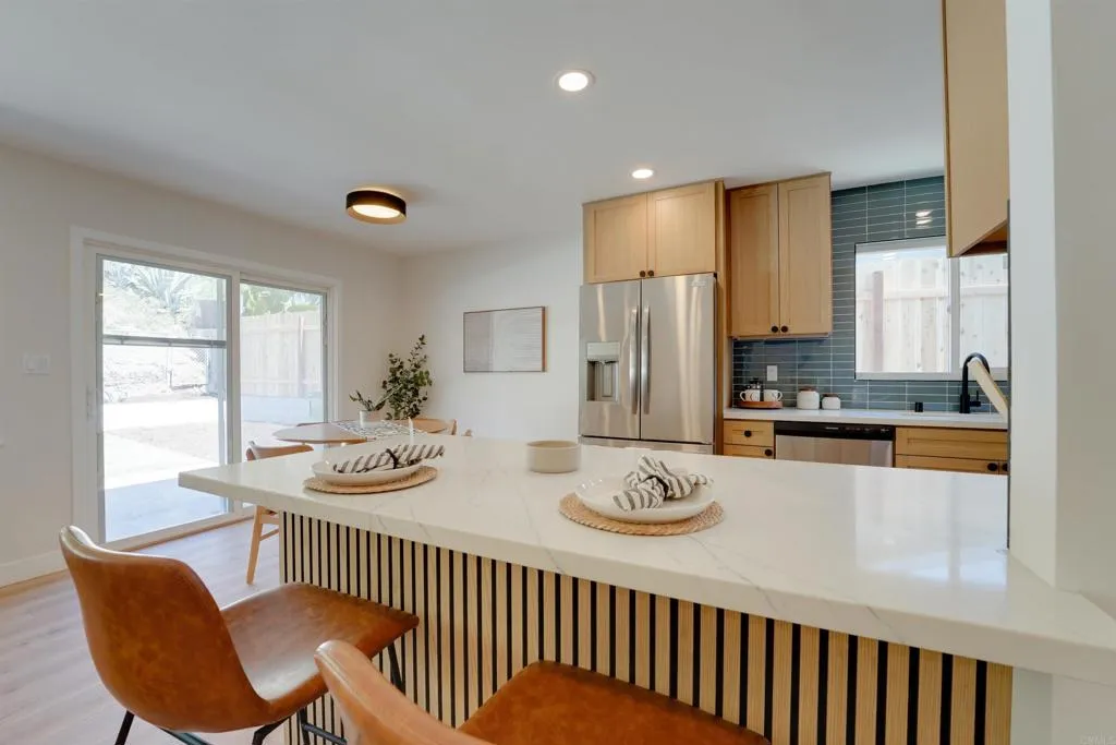 https://cdn.realtyfeed.com/cdn/127/306754414/ac9ca703adf6ec3073860213939c632f.webp